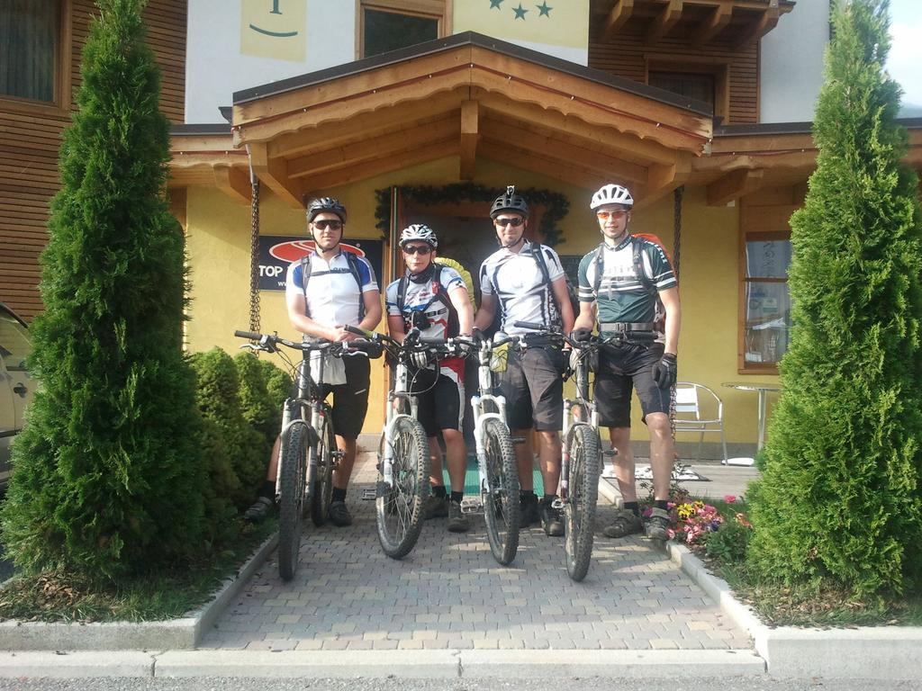 Residence Garni Il Giglio Комецадура Екстериор снимка