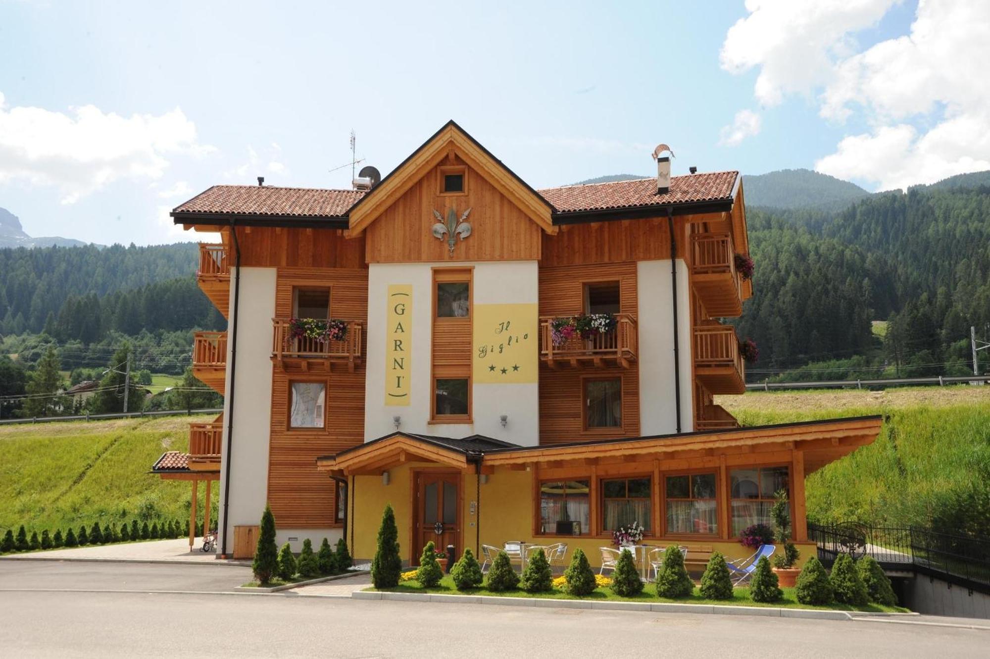 Residence Garni Il Giglio Комецадура Екстериор снимка
