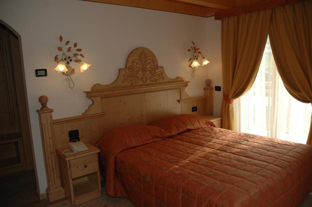 Residence Garni Il Giglio Комецадура Стая снимка