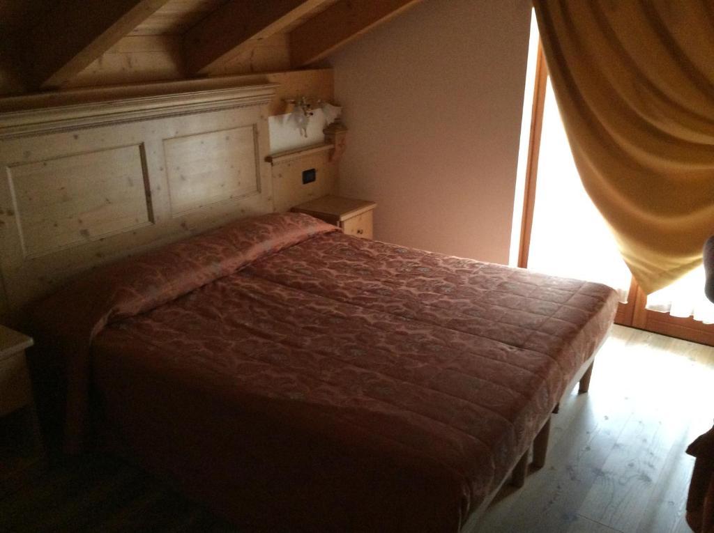 Residence Garni Il Giglio Комецадура Стая снимка